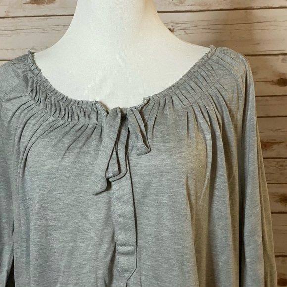 Soft Joie gray peasant top Size Small - Picture 2 of 7